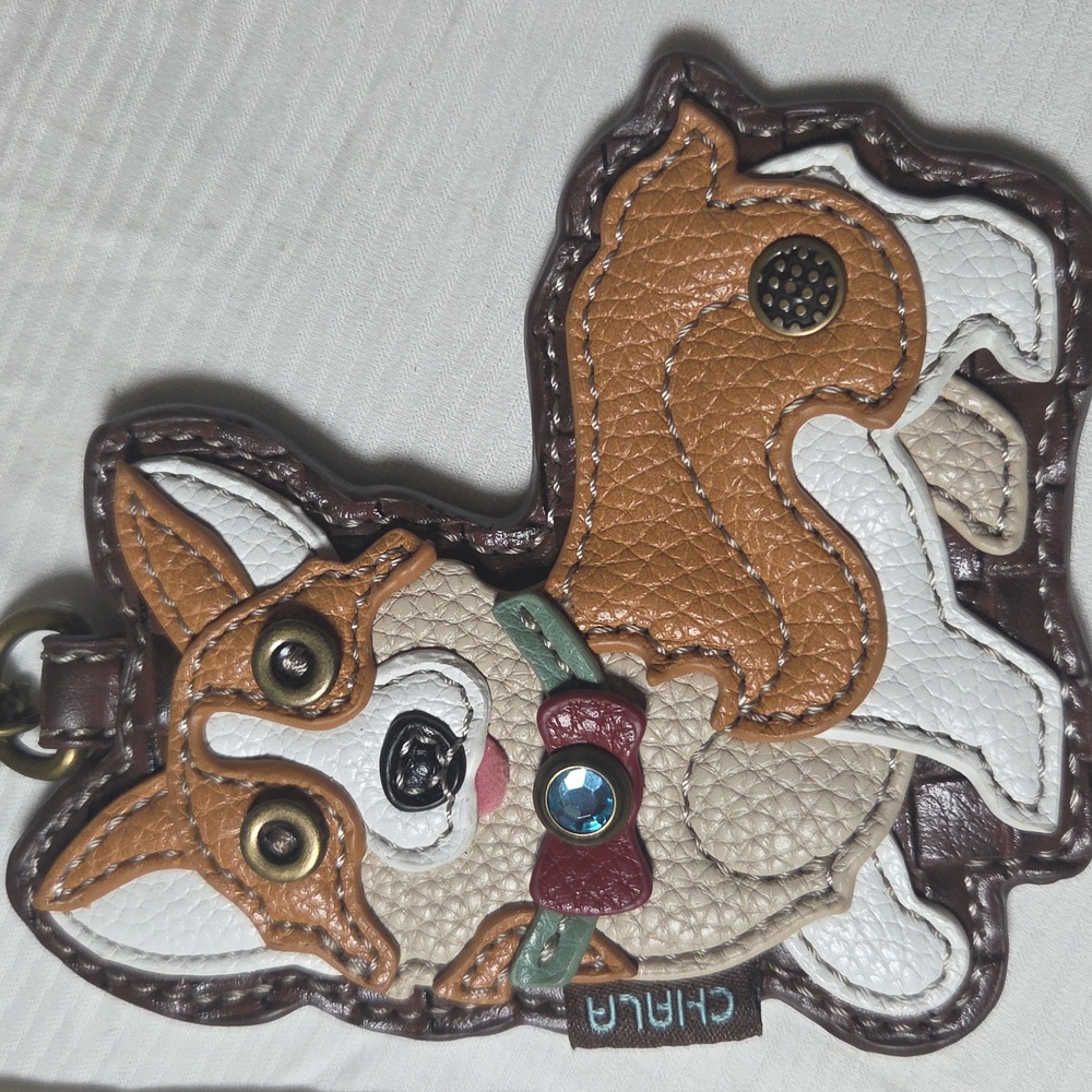 Chala Tan and White Corgi Keychain - Picture 4 of 4